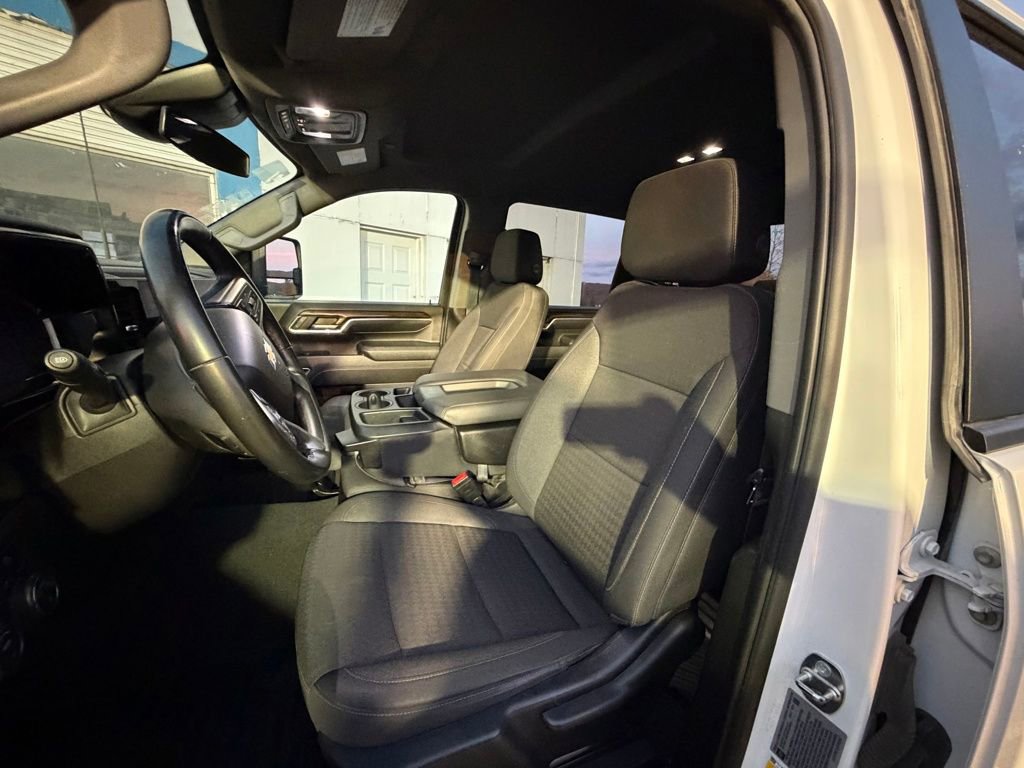 Used 2024 Chevrolet Silverado 2500 LT image 8