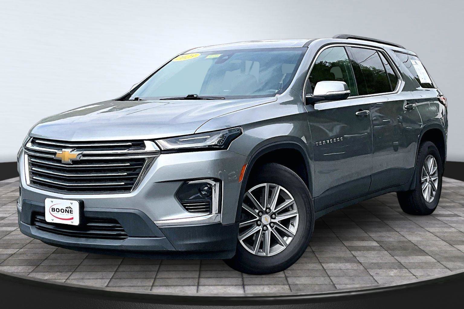Used 2023 Chevrolet Traverse LT AWD/4WD image 12