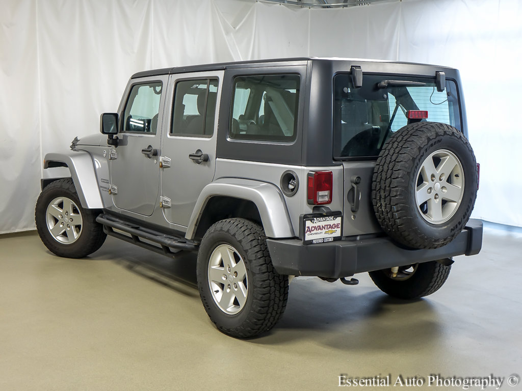 Used 2013 Jeep Wrangler Unlimited Sport AWD/4WD image 8