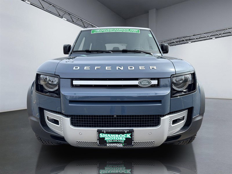 Used 2023 Land Rover Defender 110 SE image 9