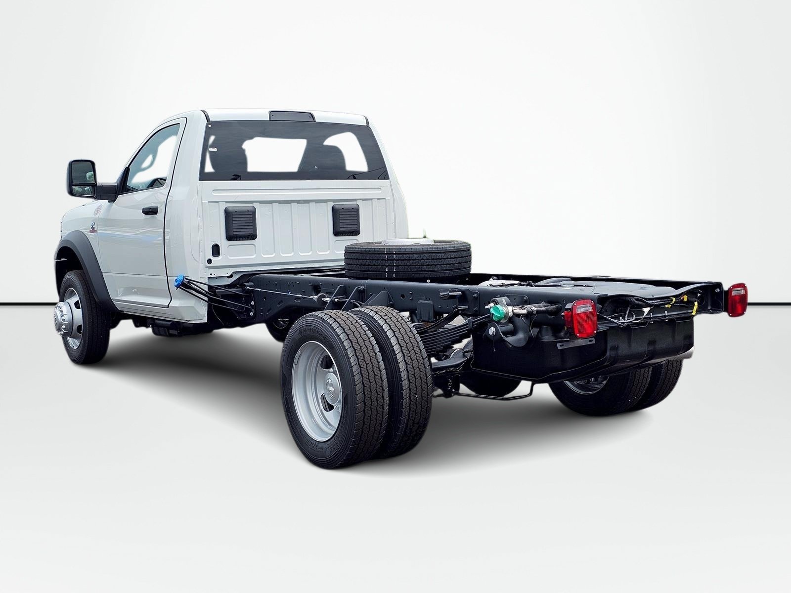 New 2026 RAM 4500 Tradesman w/ Chrome Appearance Group AWD/4WD image 14
