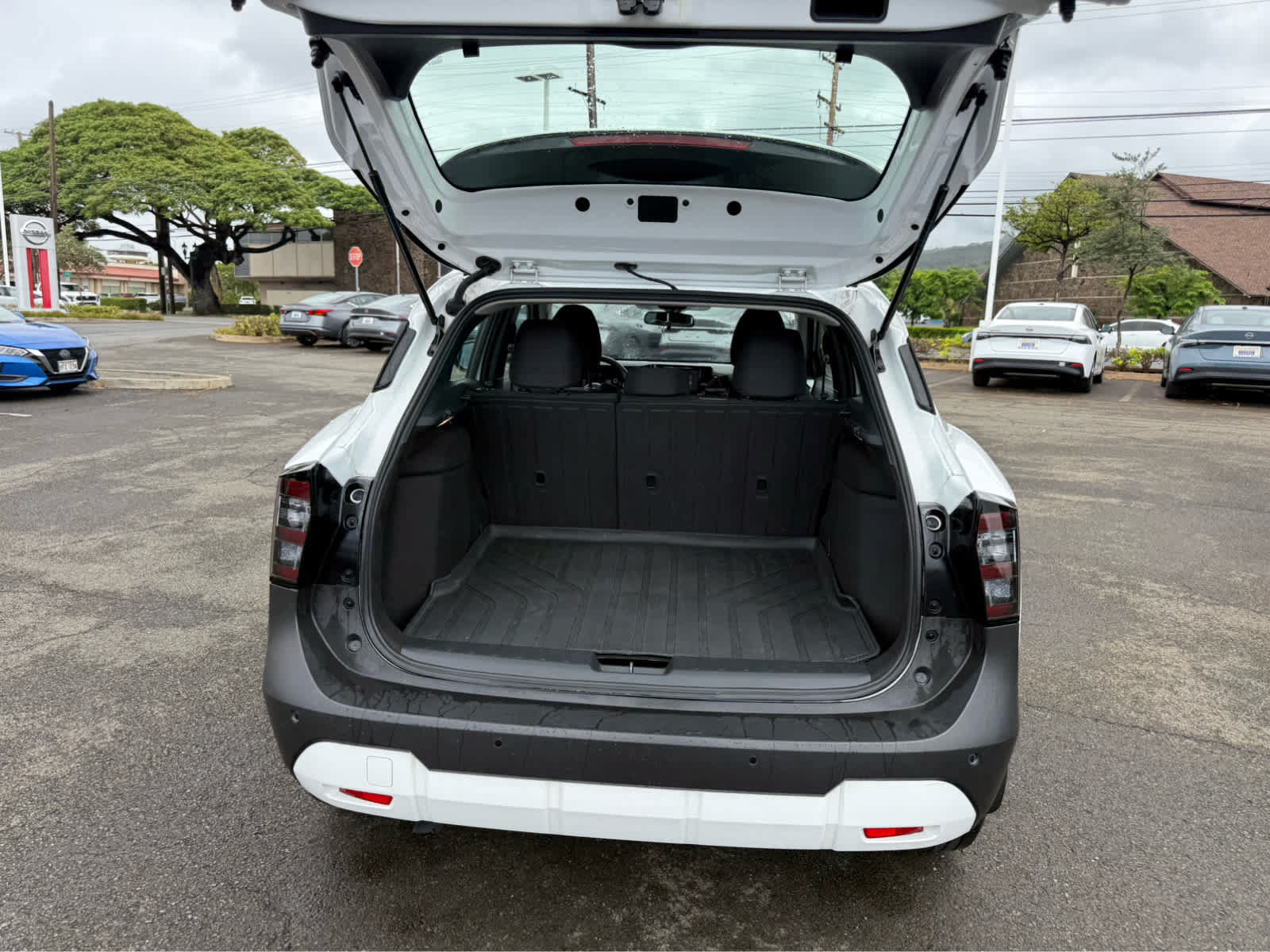 Certified 2025 Nissan Kicks S AWD/4WD image 11