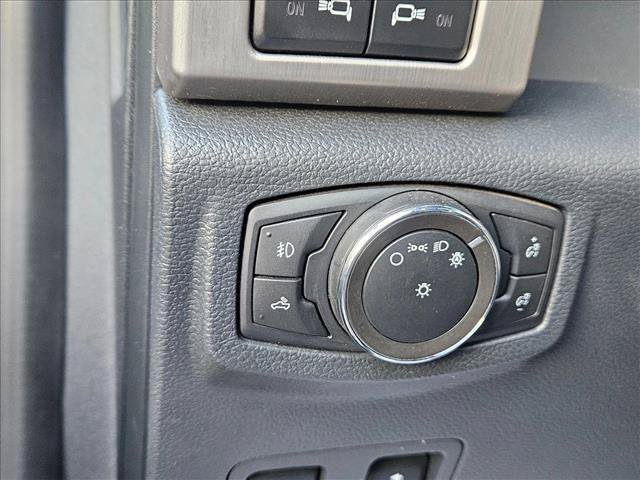 Used 2022 Ford F450 Platinum w/ FX4 Off-Road Package AWD/4WD image 11