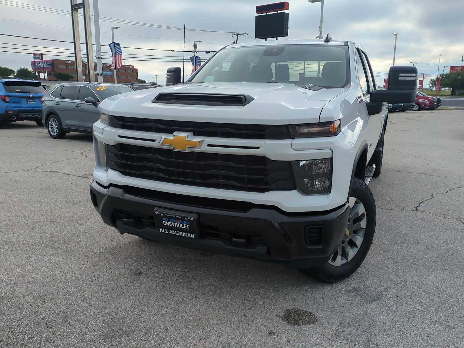Used 2024 Chevrolet Silverado 2500 Custom w/ Custom Value Package AWD/4WD image 1