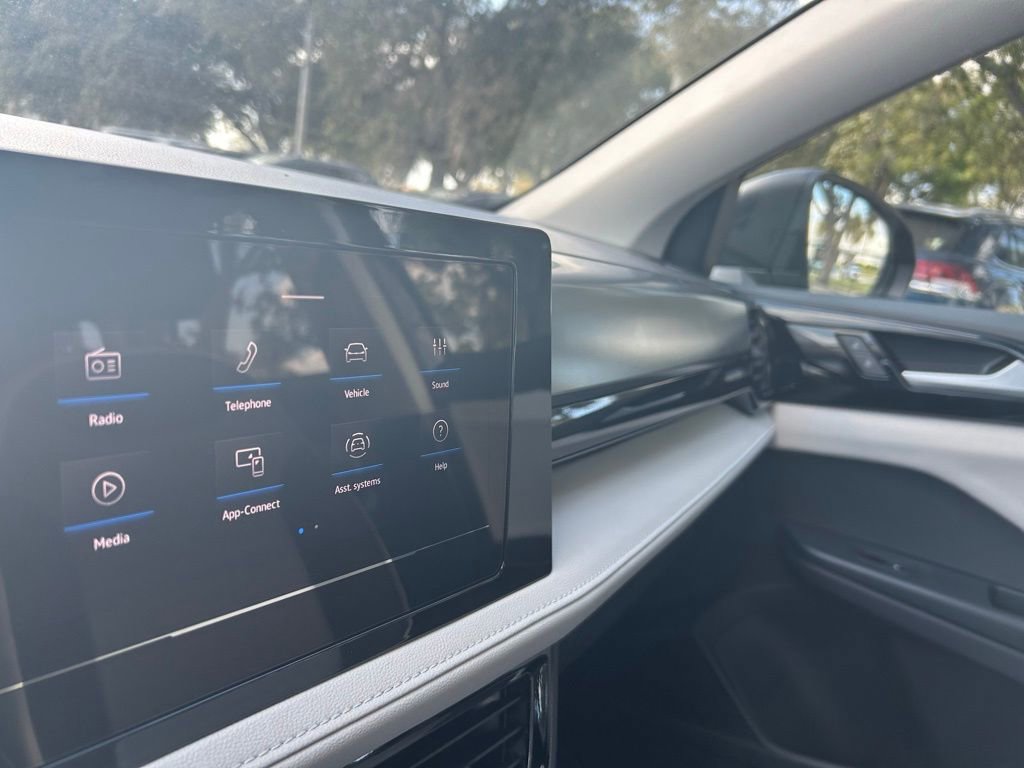 New 2026 Volkswagen Taos S image 12