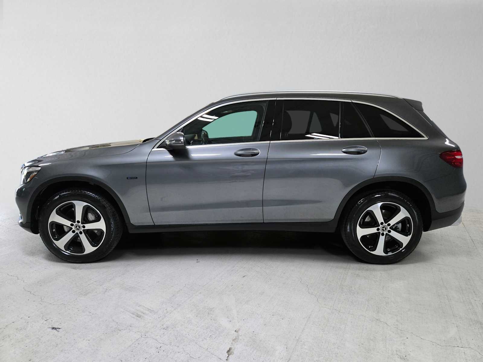 Used 2019 Mercedes-Benz GLC 350e 4MATIC image 6