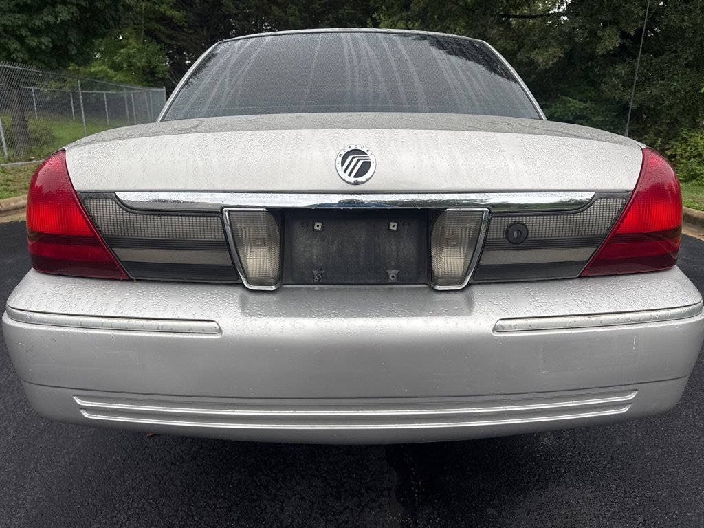 Used 2005 Mercury Grand Marquis LS RWD image 4