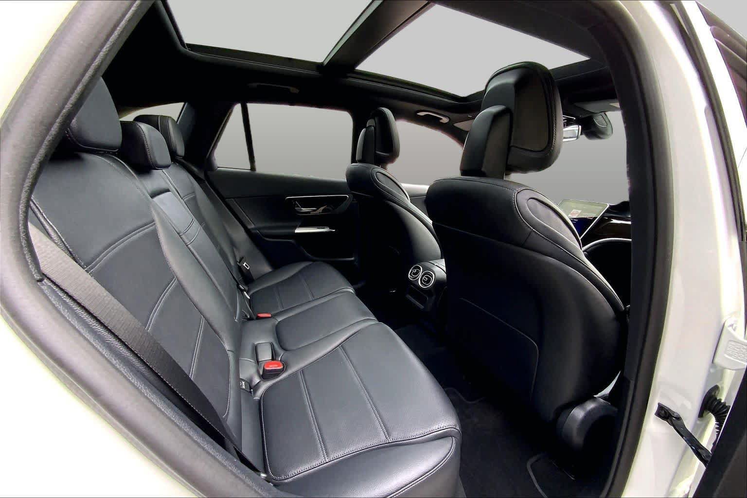 Used 2026 Mercedes-Benz GLC 300 4MATIC image 19