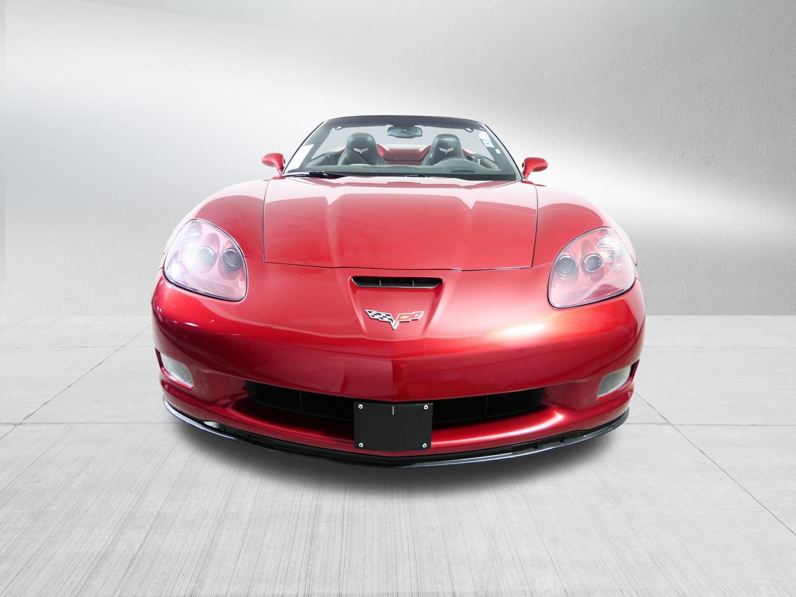Used 2011 Chevrolet Corvette Grand Sport w/ Preferred Equipment Group image 2