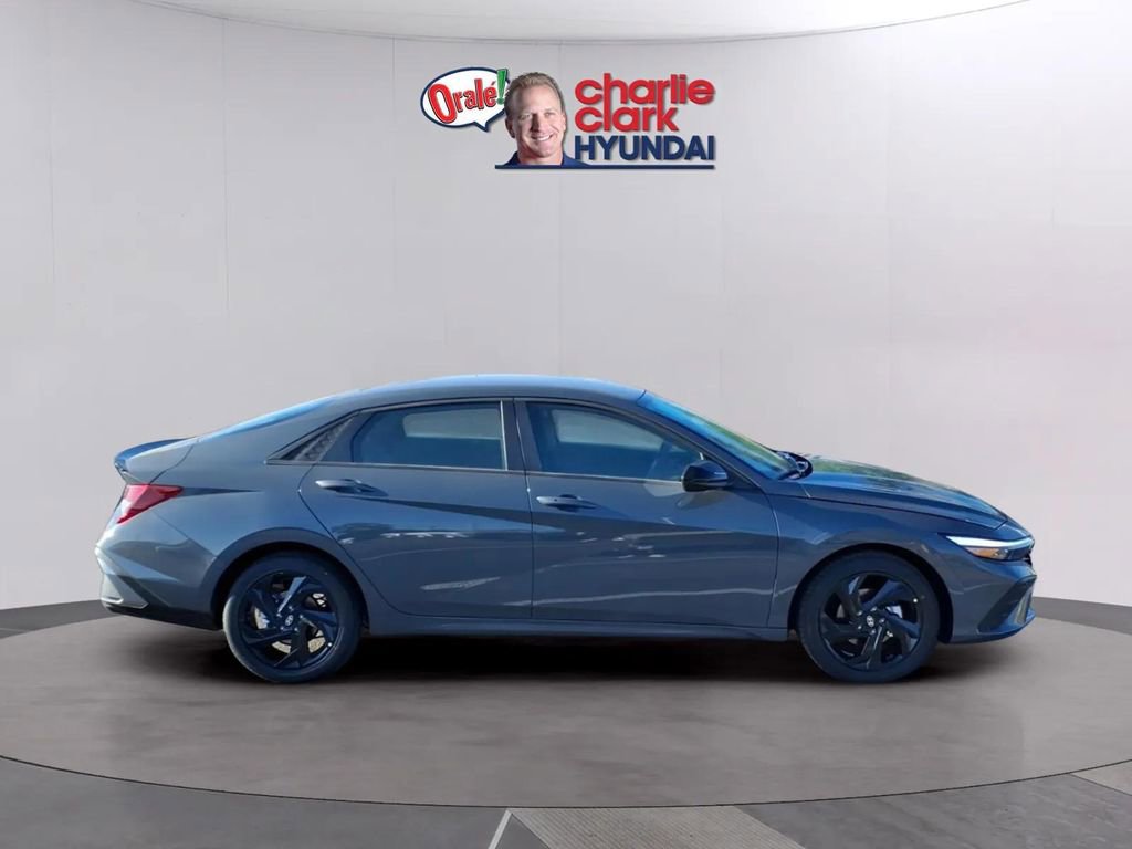 New 2026 Hyundai Elantra Sport FWD image 6