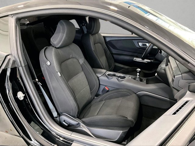 Used 2025 Ford Mustang GT RWD image 9