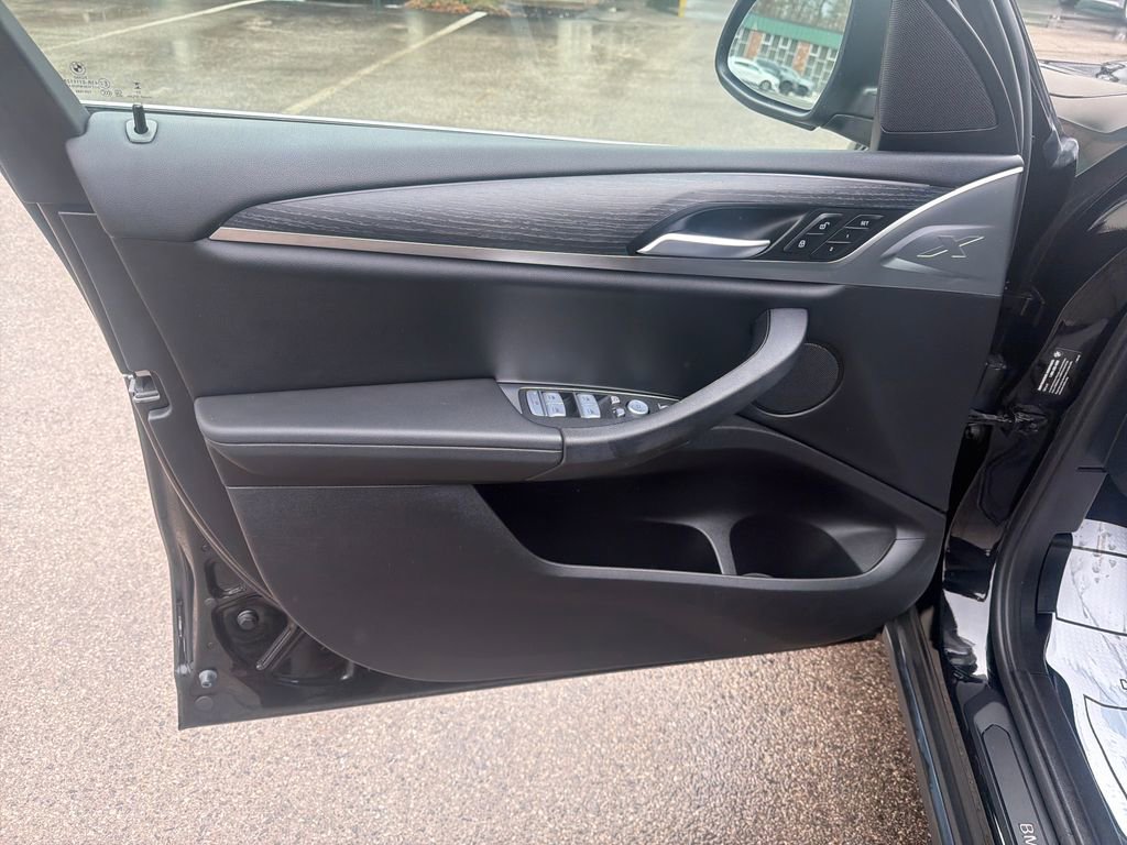 Used 2023 BMW X3 xDrive30i w/ Premium Package image 12