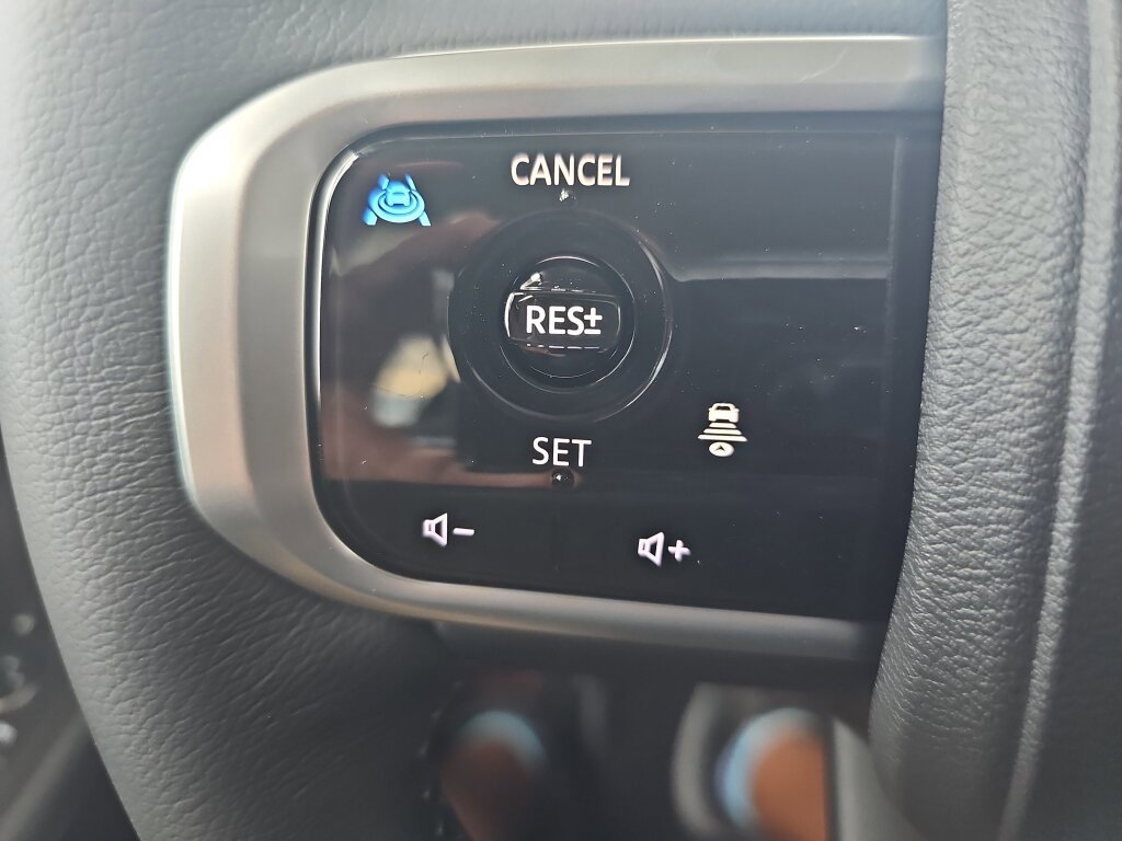 New 2026 Nissan Armada SV image 12