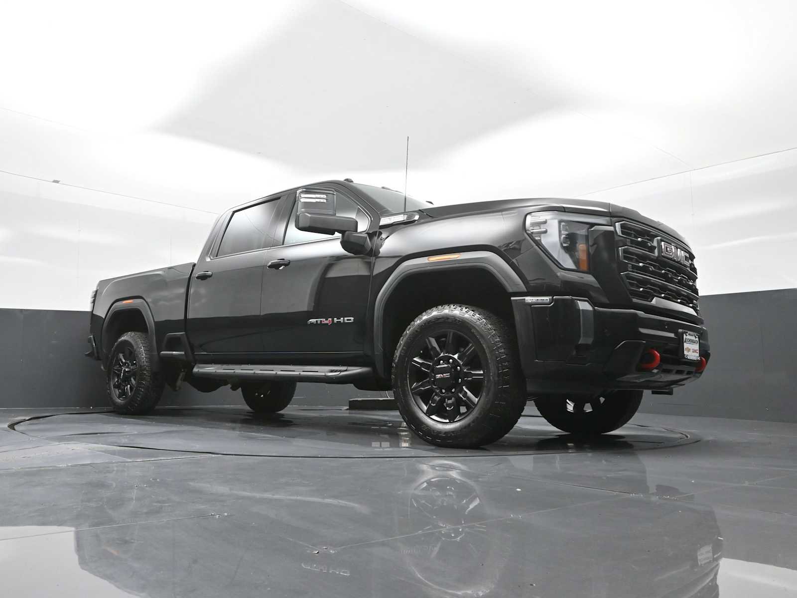 Used 2024 GMC Sierra 2500 AT4 w/ AT4 Preferred Package AWD/4WD image 30