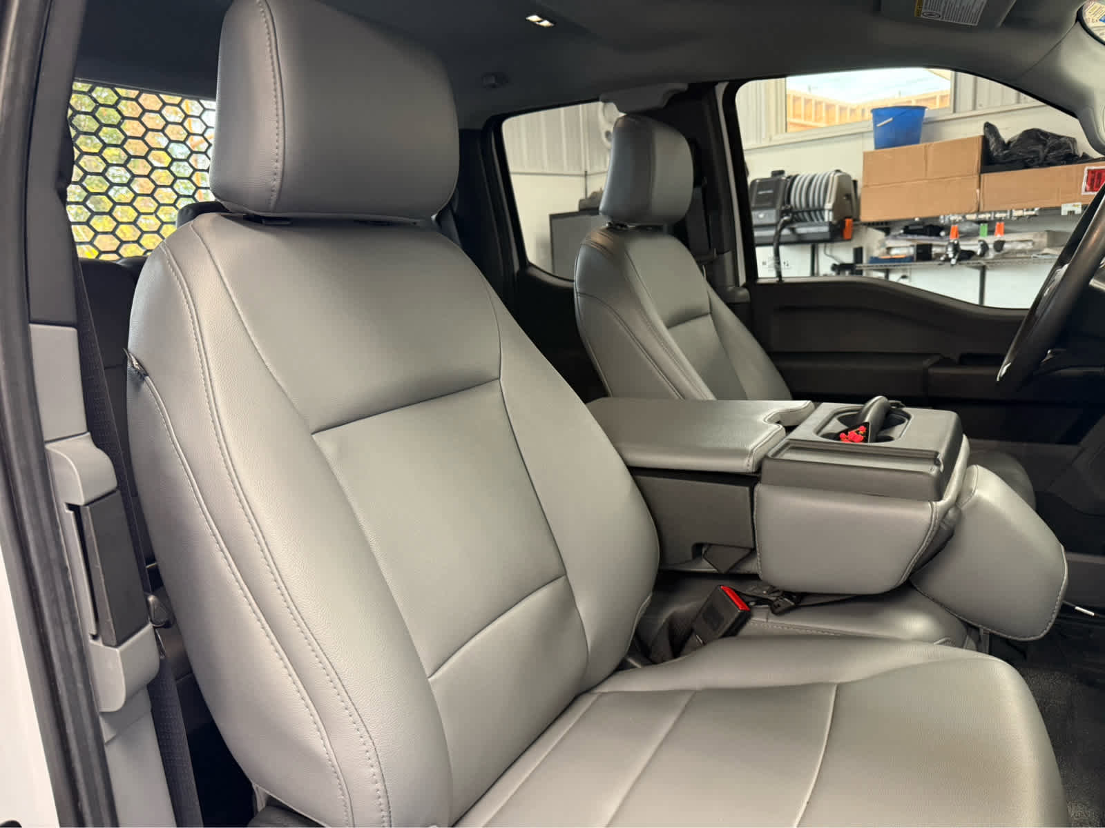 Used 2024 Ford F250 XL w/ XL Chrome Package image 32
