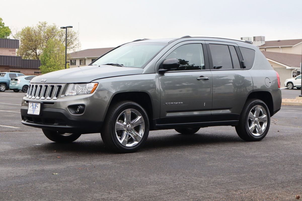 Used 2012 Jeep Compass Limited w/ Sun/Sound Group AWD/4WD image 11