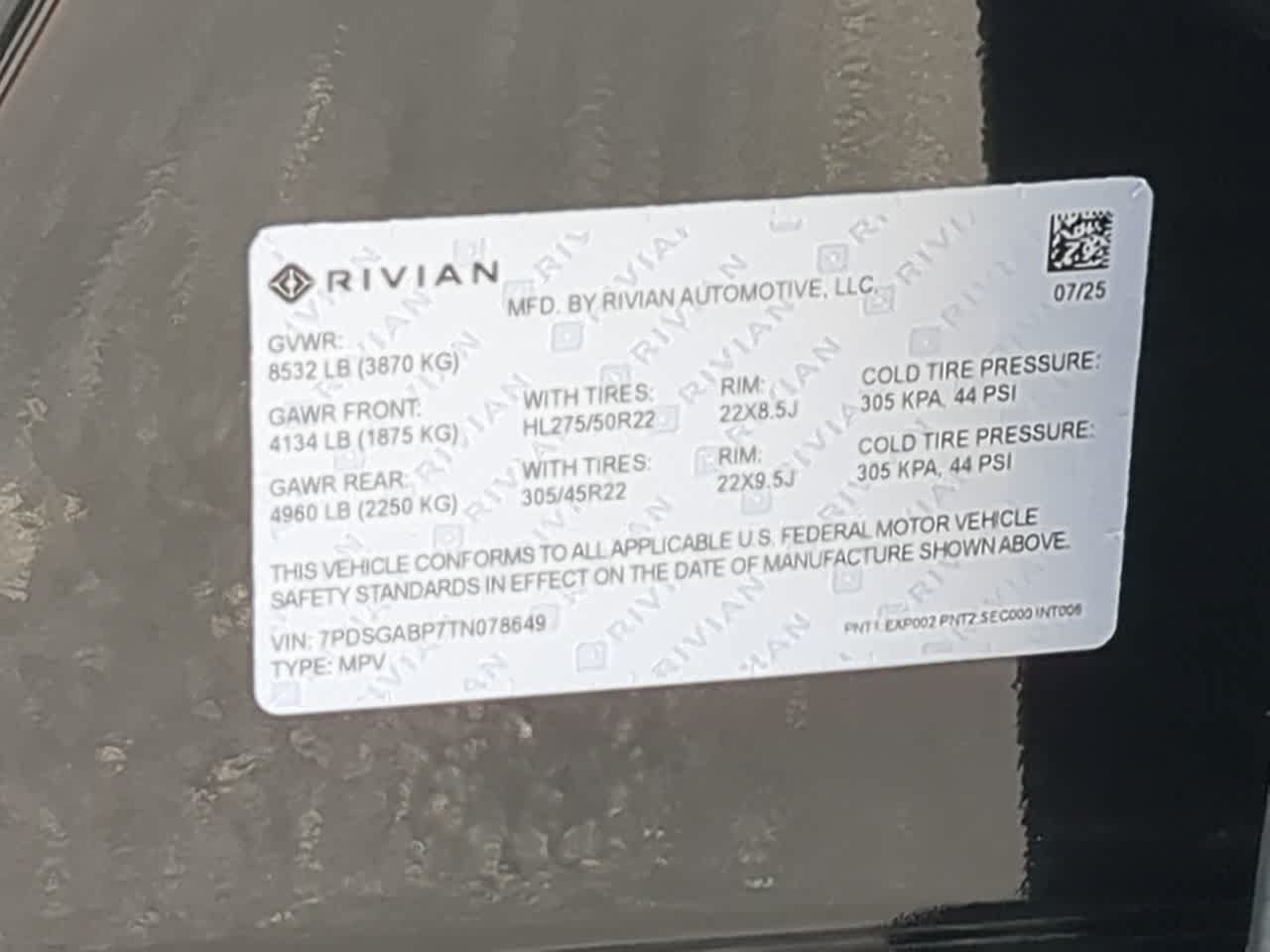 Used 2026 Rivian R1S Premium AWD/4WD image 37