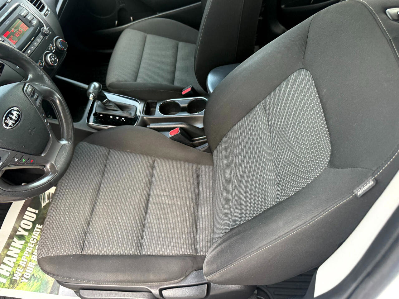 Used 2017 Kia Forte LX image 9