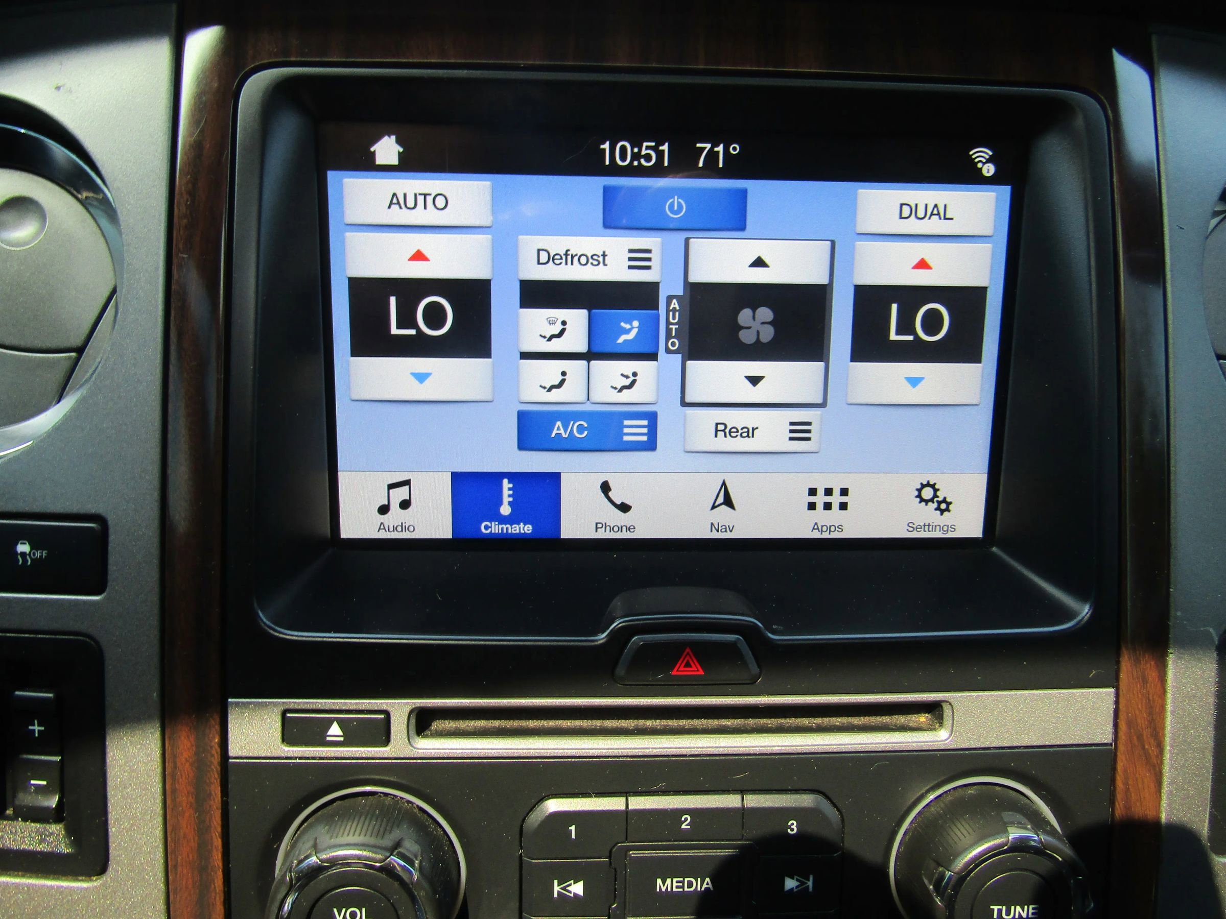 Used 2016 Ford Expedition Platinum AWD/4WD image 40