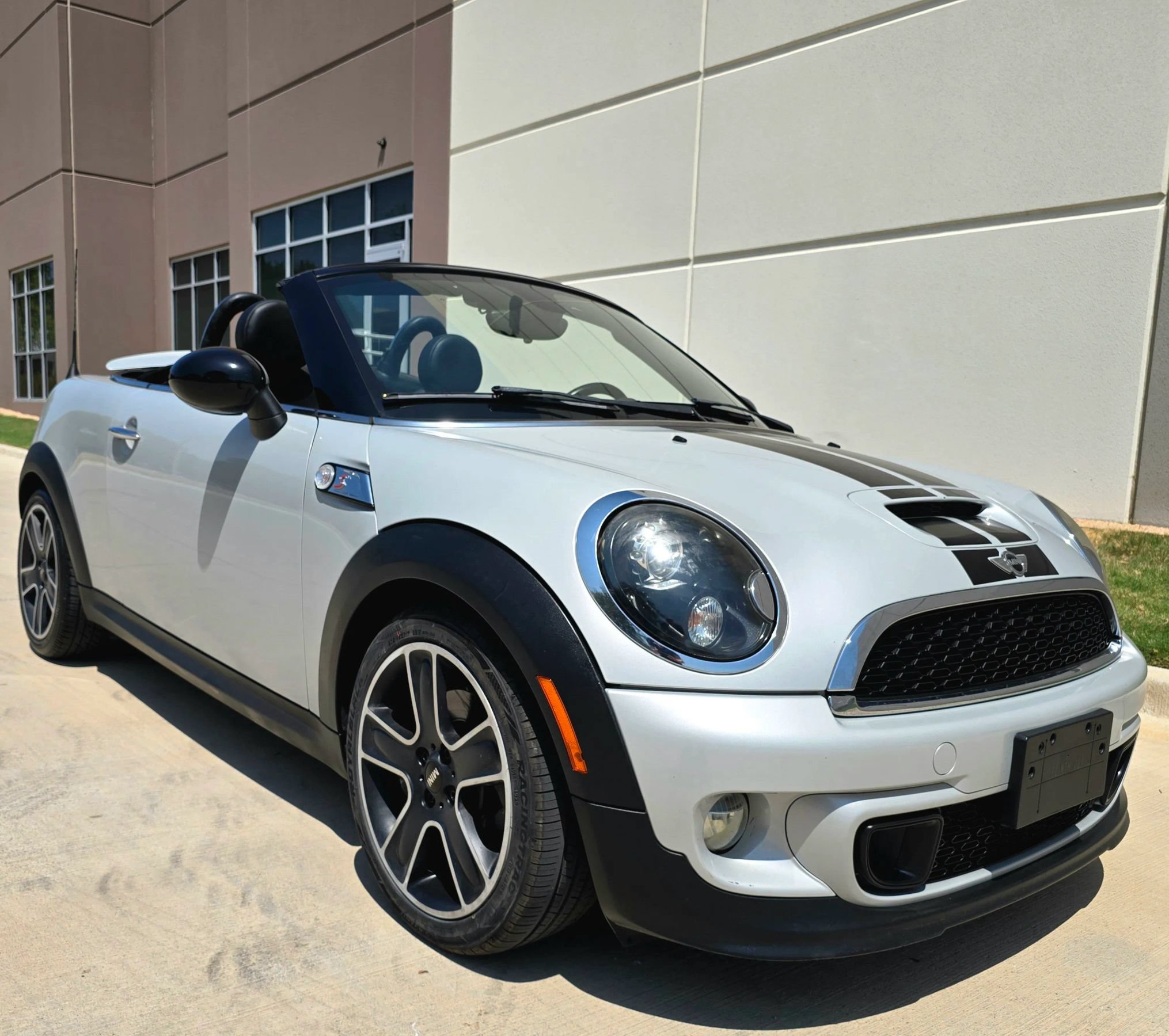 Used 2013 MINI Cooper Roadster S FWD image 4