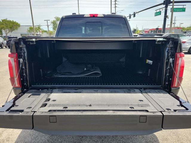 Used 2025 Ford F150 Platinum w/ Equipment Group 703A Plus AWD/4WD image 8