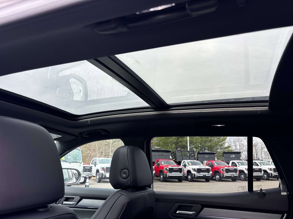 New 2026 GMC Terrain AT4 AWD/4WD image 7