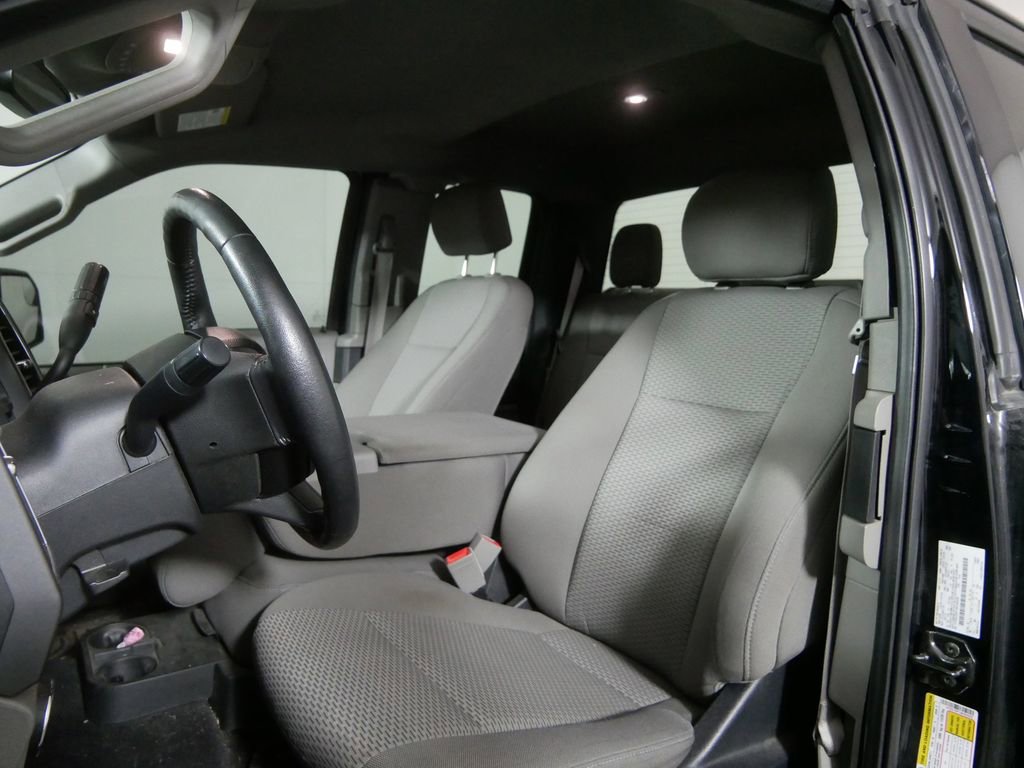 Used 2018 Ford F150 XLT w/ Equipment Group 302A Luxury AWD/4WD image 12