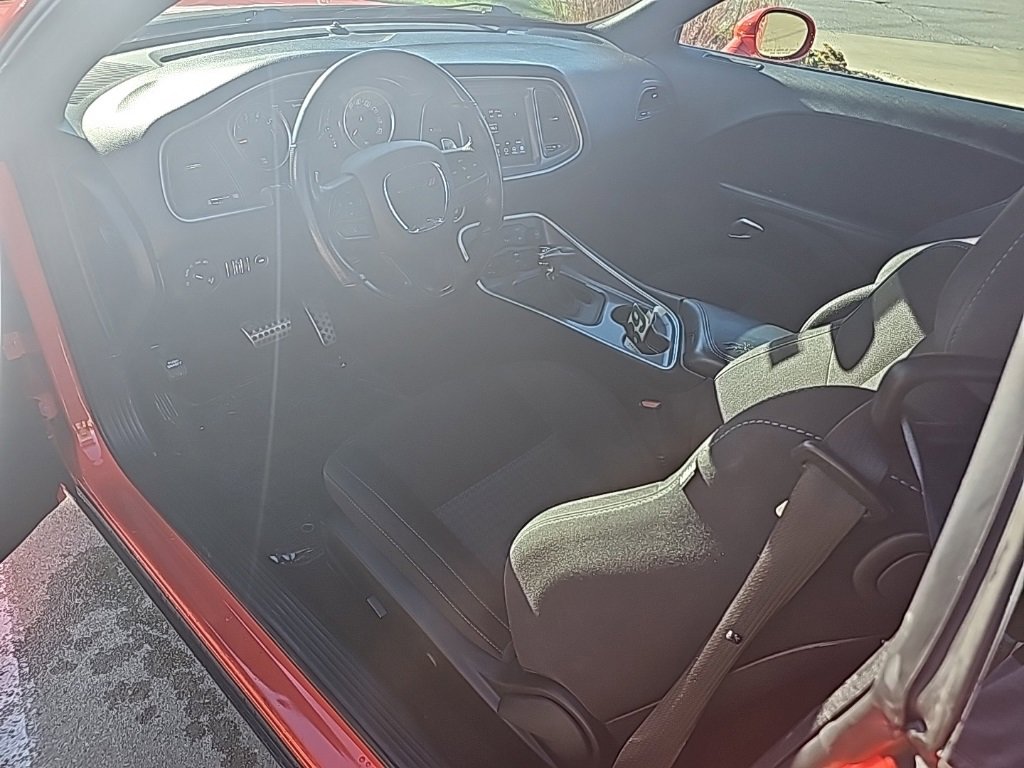 Certified 2022 Dodge Challenger R/T image 2