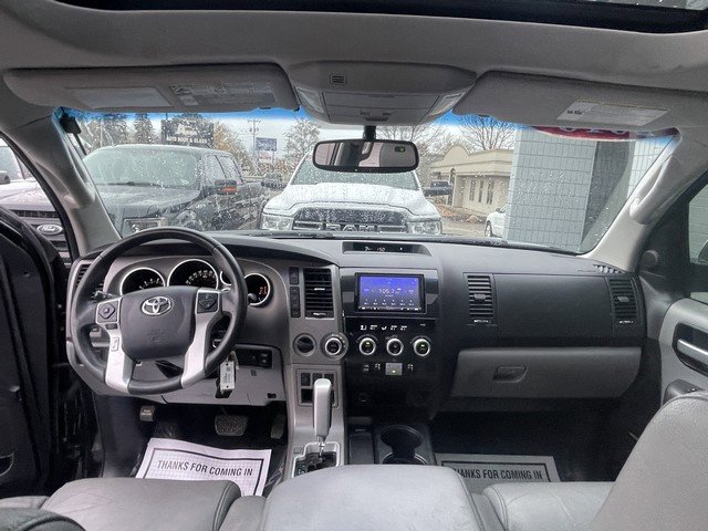 Used 2016 Toyota Sequoia Limited image 28