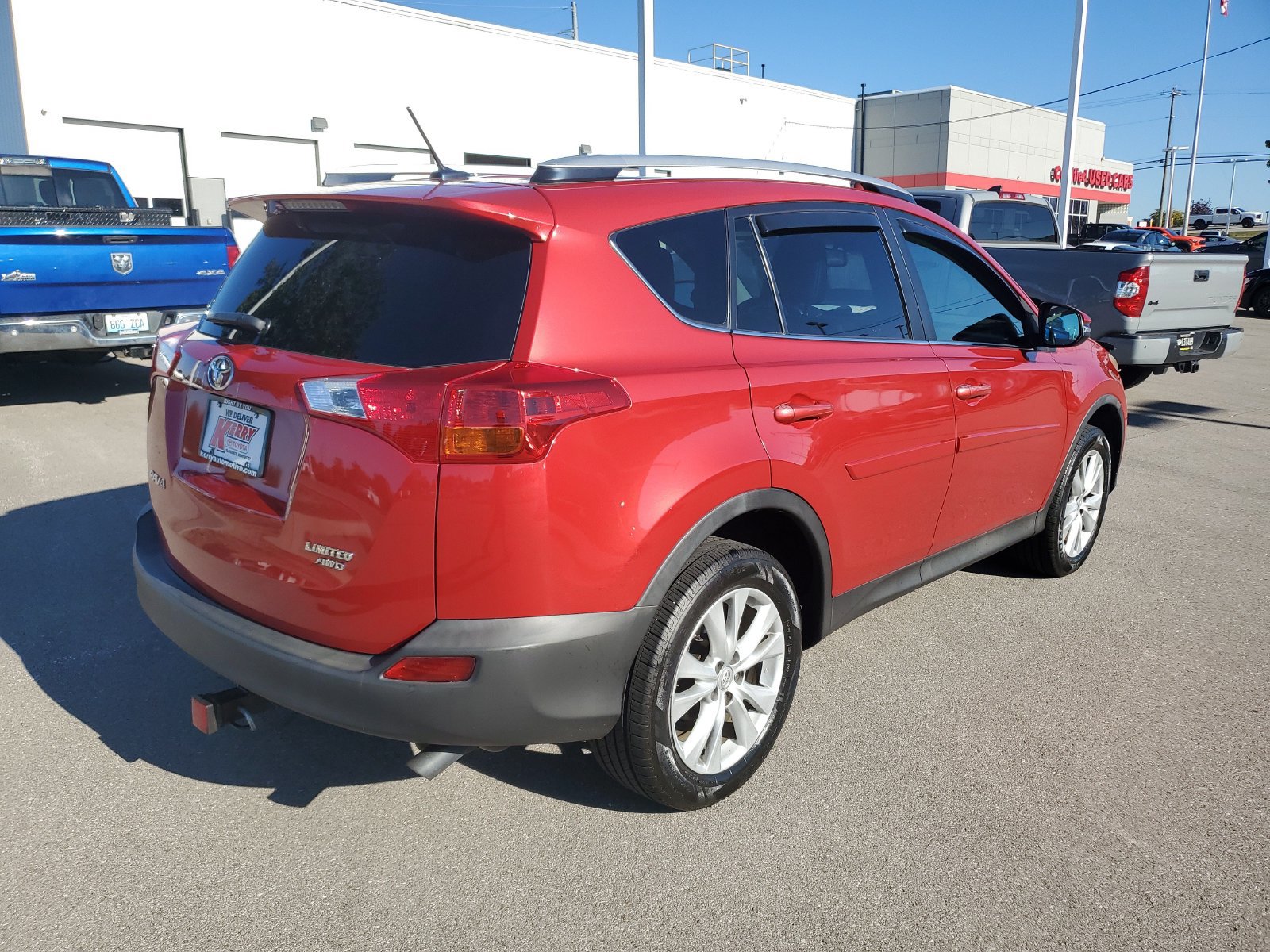 Used 2014 Toyota RAV4 Limited w/ Technology Package AWD/4WD image 4