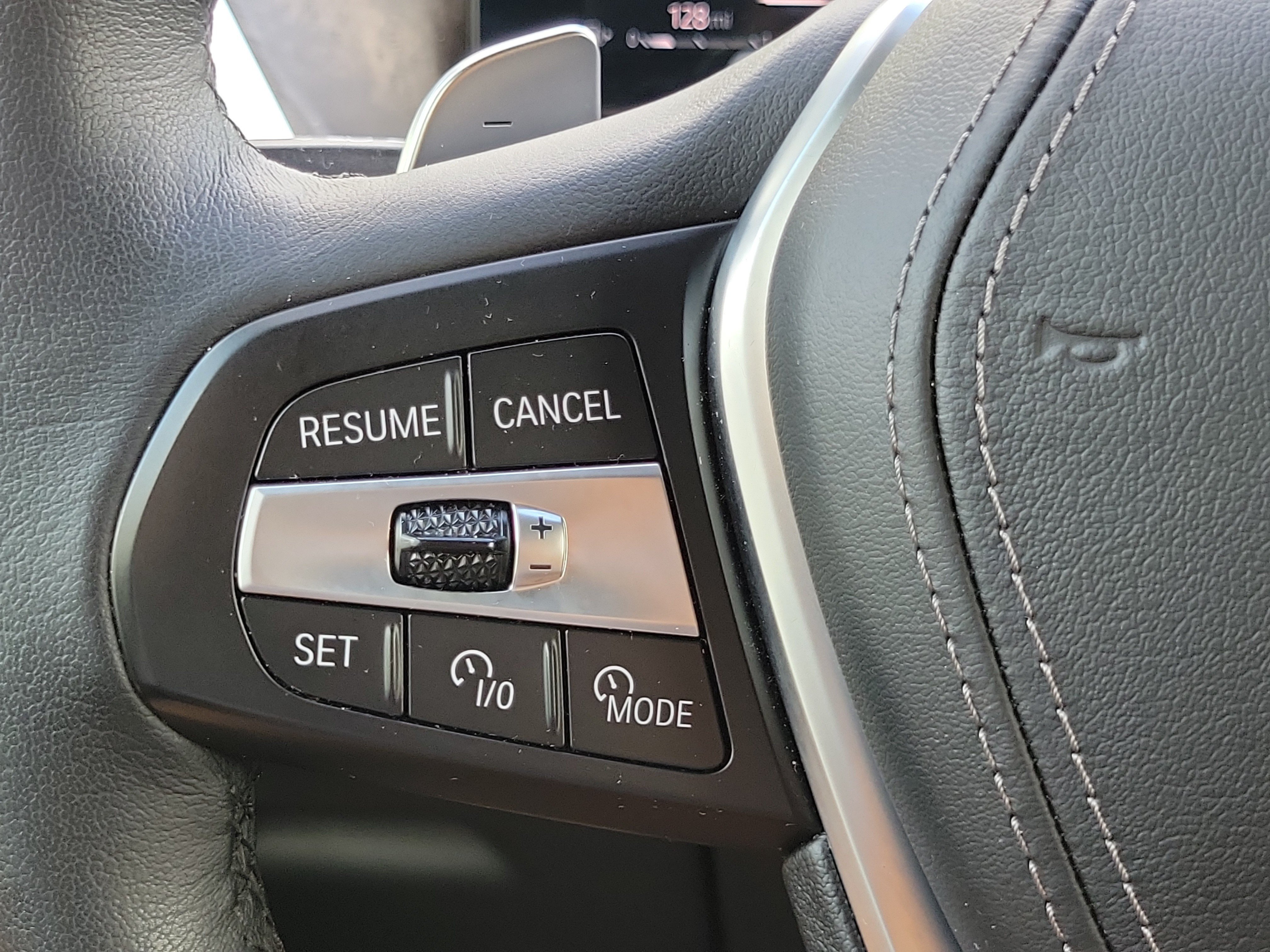 Used 2025 BMW X5 sDrive40i w/ Premium Package RWD image 25