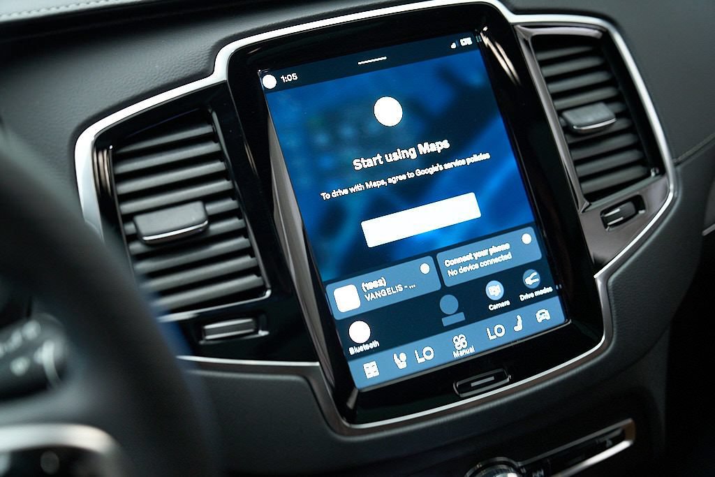 Certified 2024 Volvo XC90 T8 Ultimate AWD/4WD image 21