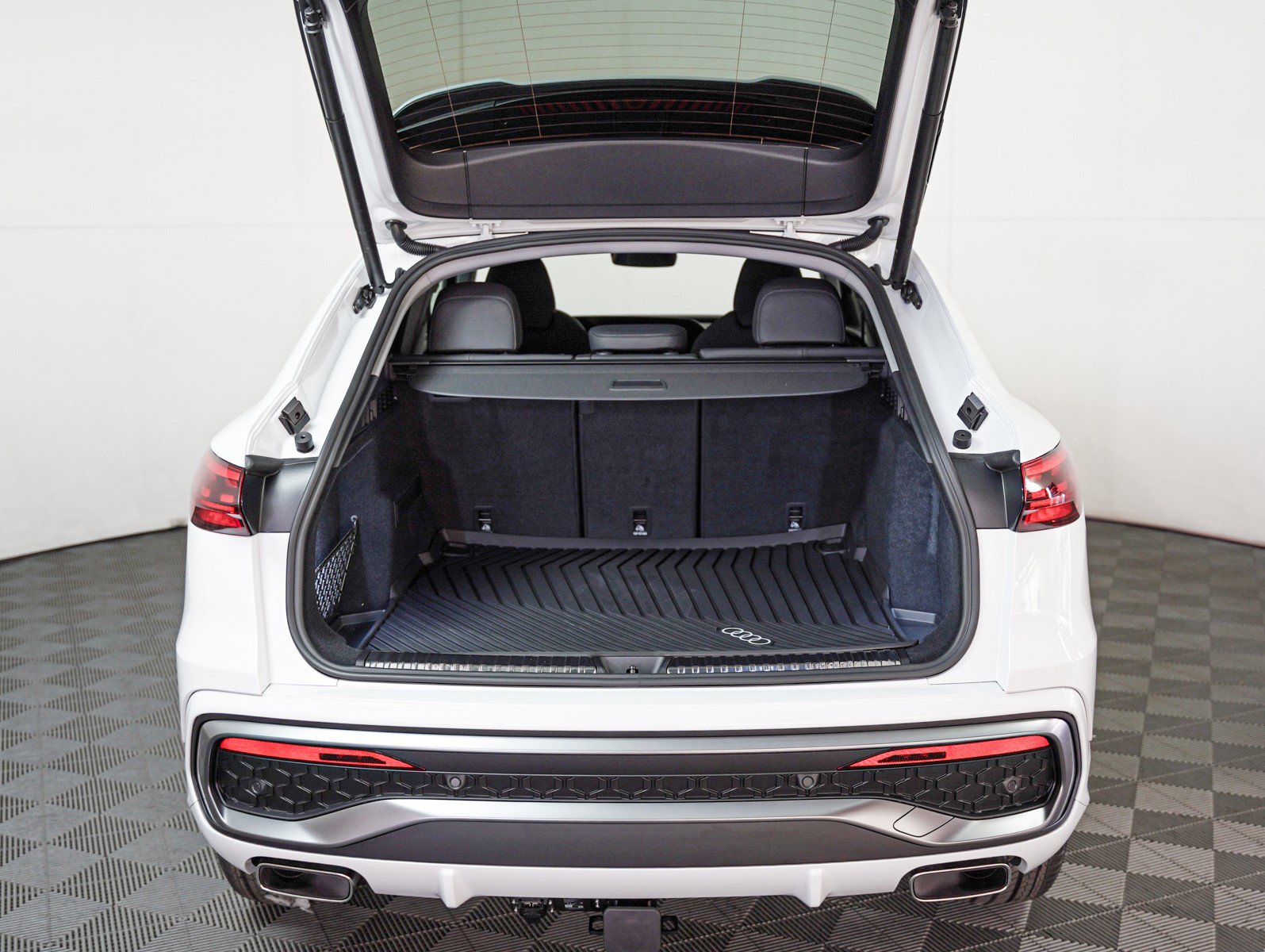 New 2025 Audi Q5 Premium Plus image 8