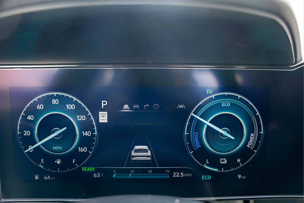 New 2025 Hyundai Elantra SEL FWD image 26