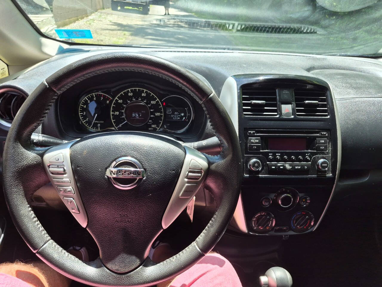 Used 2015 Nissan Versa Note SV FWD image 14