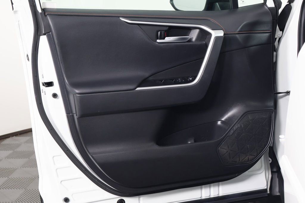 Used 2022 Toyota RAV4 Adventure w/ Convenience Package image 12