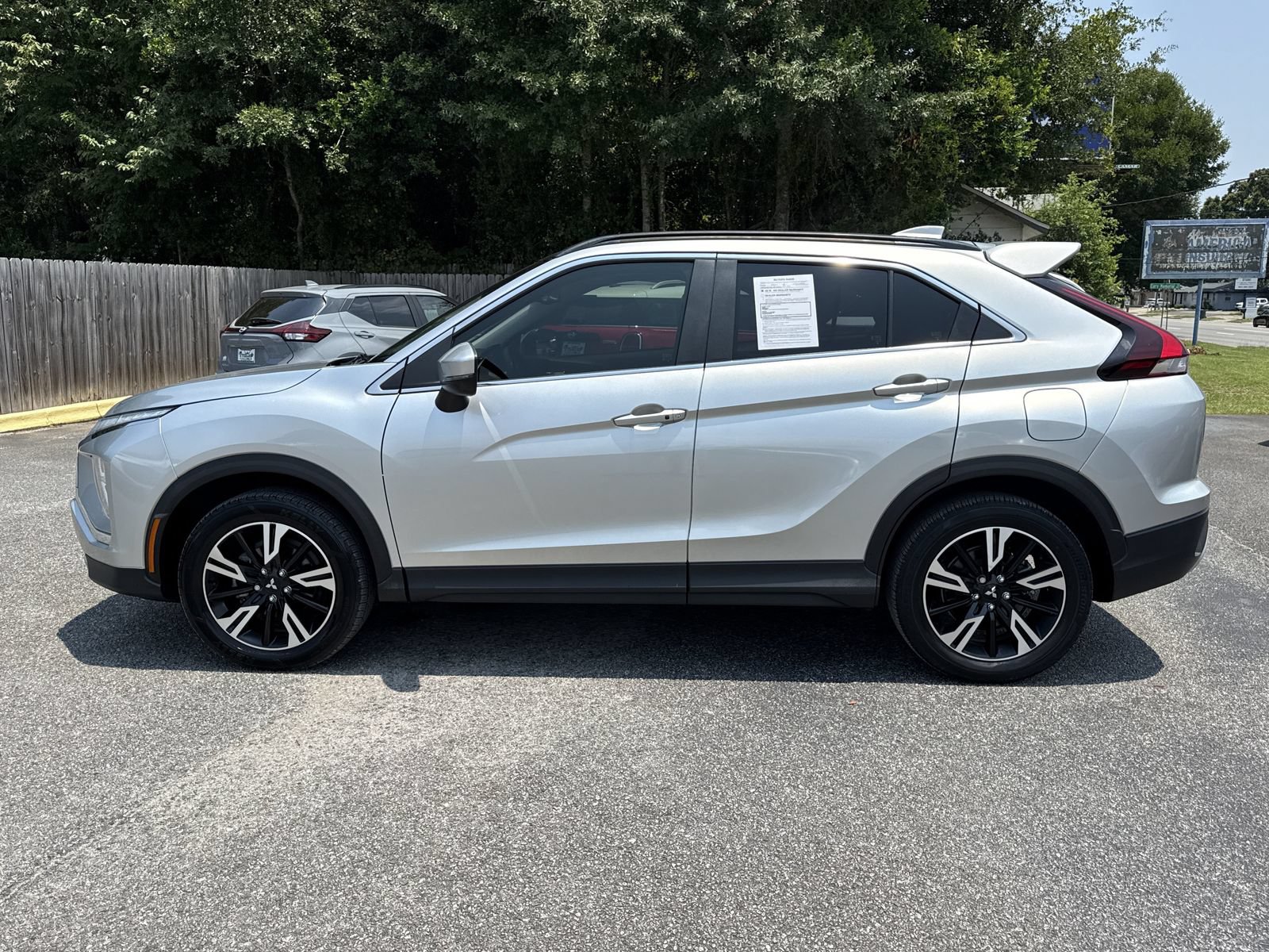 Used 2023 Mitsubishi Eclipse Cross SE AWD/4WD image 2