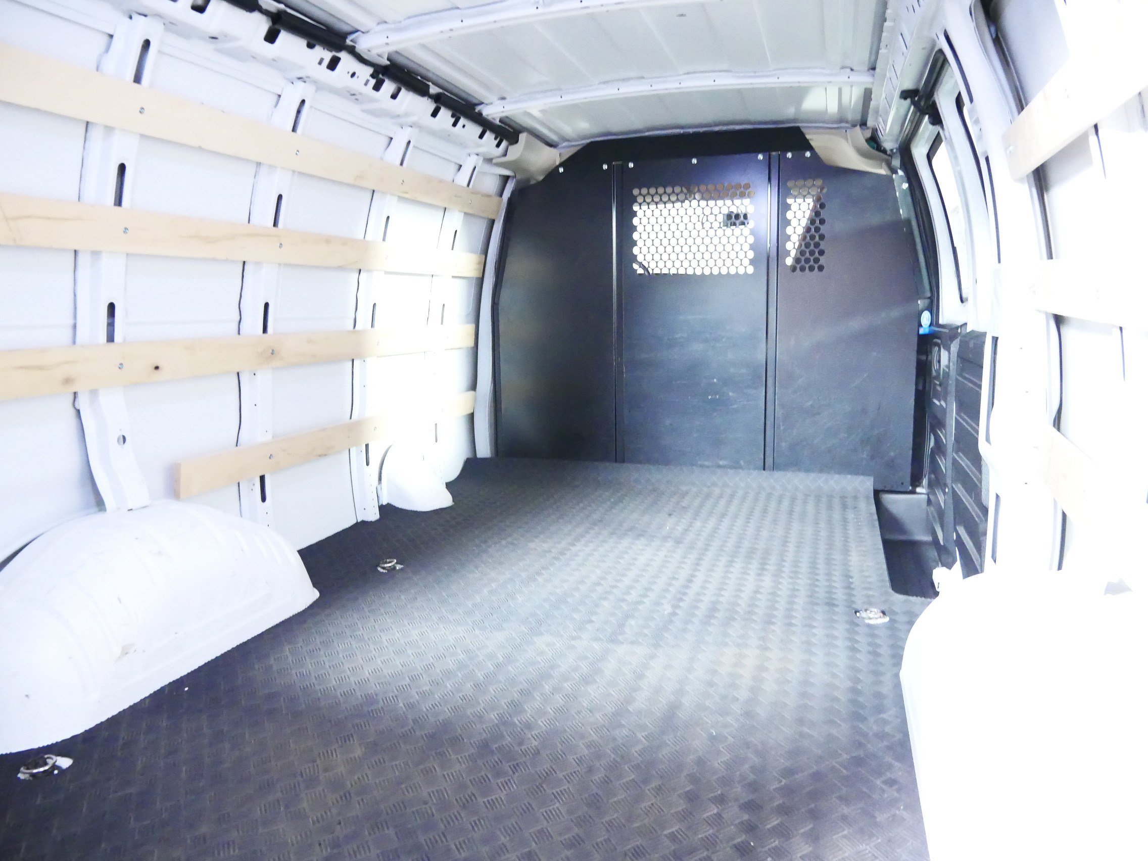 Used 2025 Chevrolet Express 2500 w/ Driver Convenience Package RWD image 18