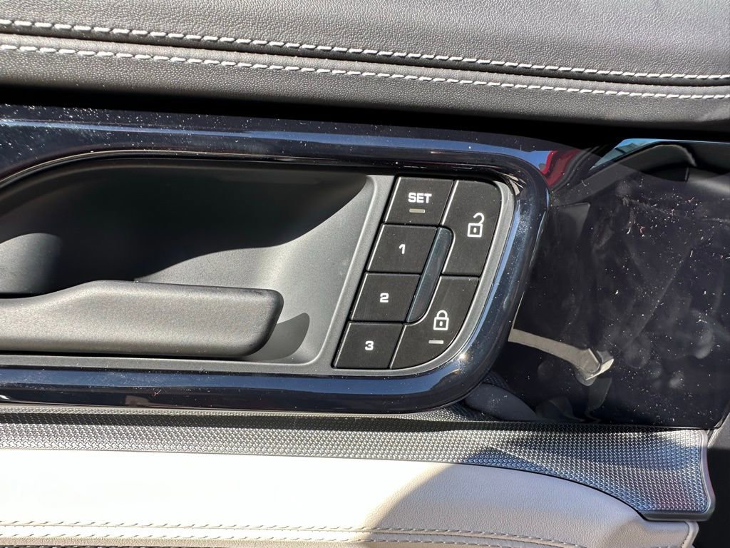 Used 2026 Porsche Panamera 4 AWD/4WD image 20