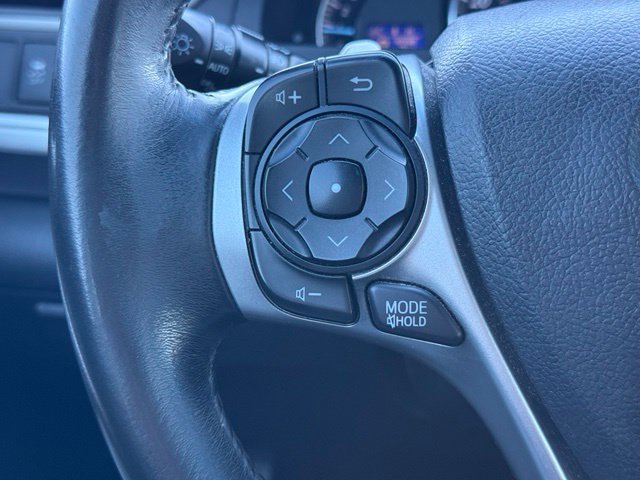 Used 2014 Toyota Camry SE FWD image 25