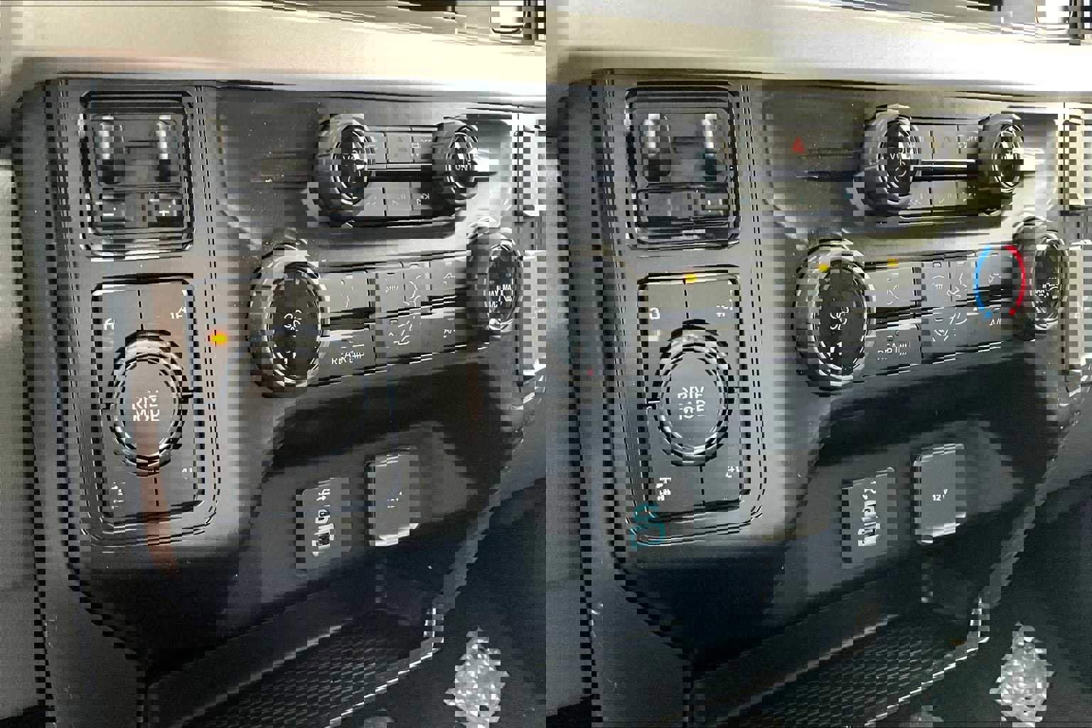 New 2026 Ford F250 XL w/ STX Appearance Package image 18