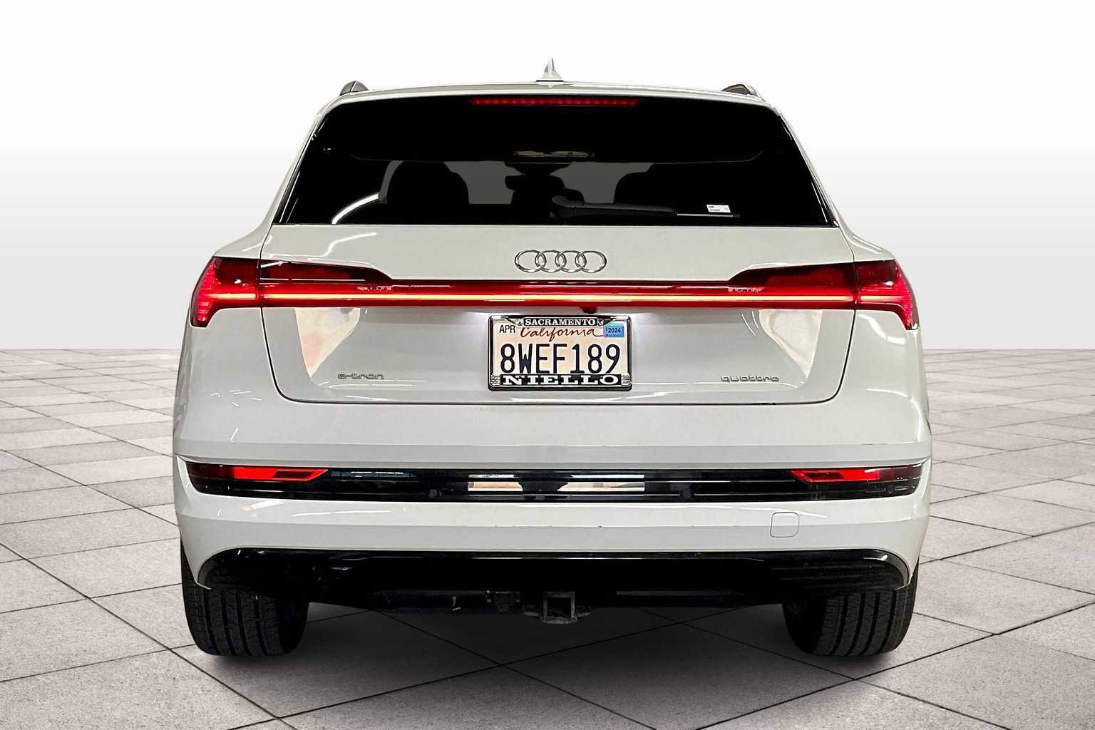 Certified 2021 Audi e-tron Prestige w/ Prestige Package image 7