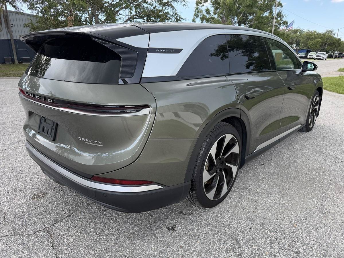 Used 2026 Lucid Gravity Grand Touring AWD/4WD image 4
