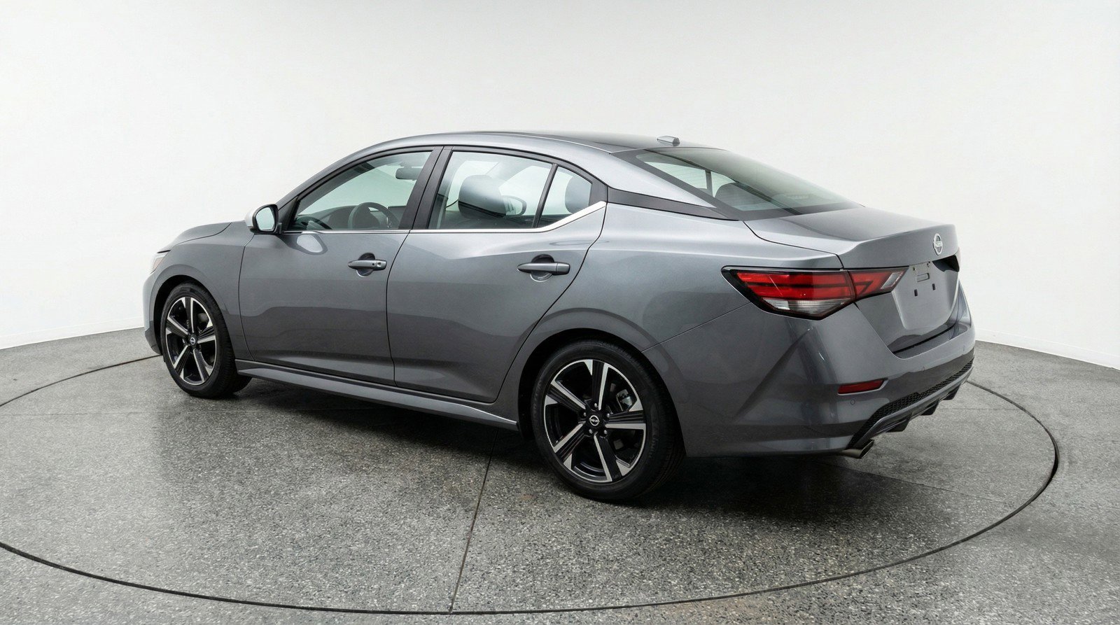 Used 2025 Nissan Sentra SV image 6