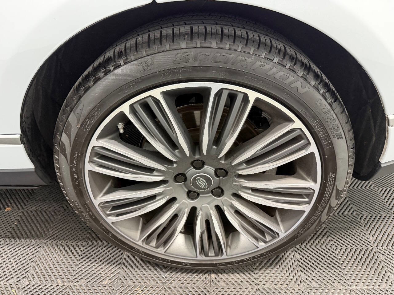 Used 2019 Land Rover Range Rover Supercharged image 59