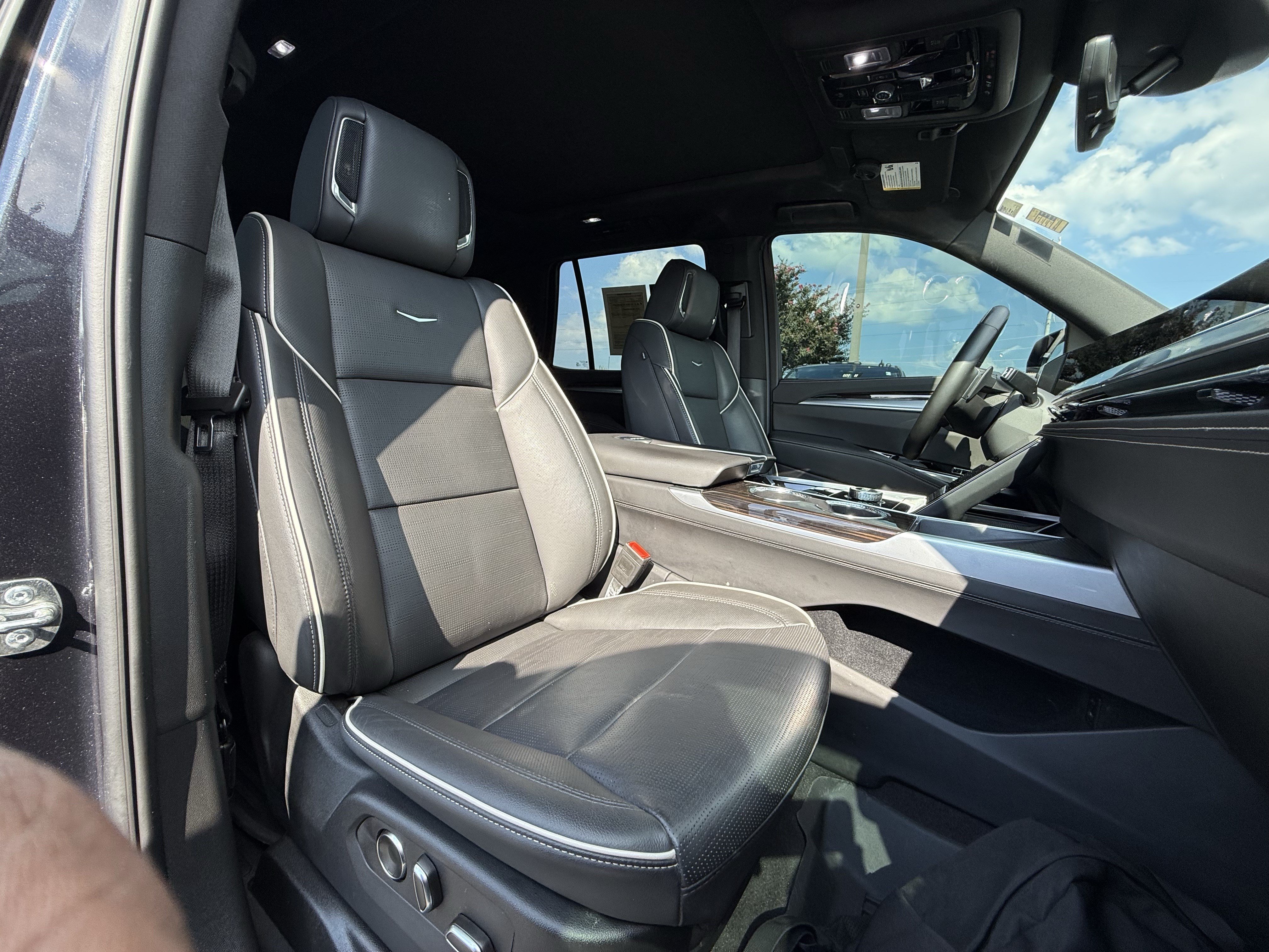 Used 2025 Cadillac Escalade Premium Luxury w/ Touring Package AWD/4WD image 36