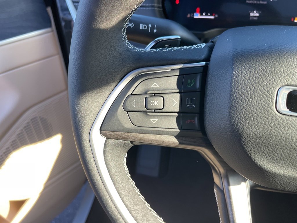 New 2025 Jeep Grand Cherokee L Limited w/ MOPAR Finishing Package image 15