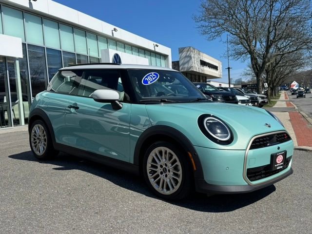 Used 2025 MINI Cooper S image 1