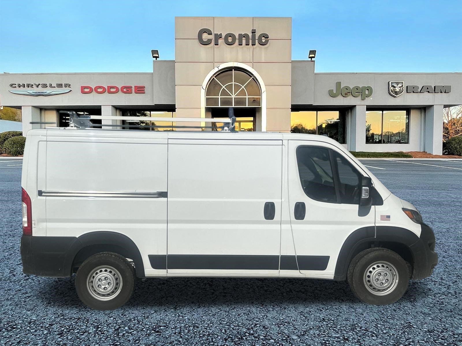 Used 2025 RAM ProMaster 2500 w/ Safety Group FWD image 2