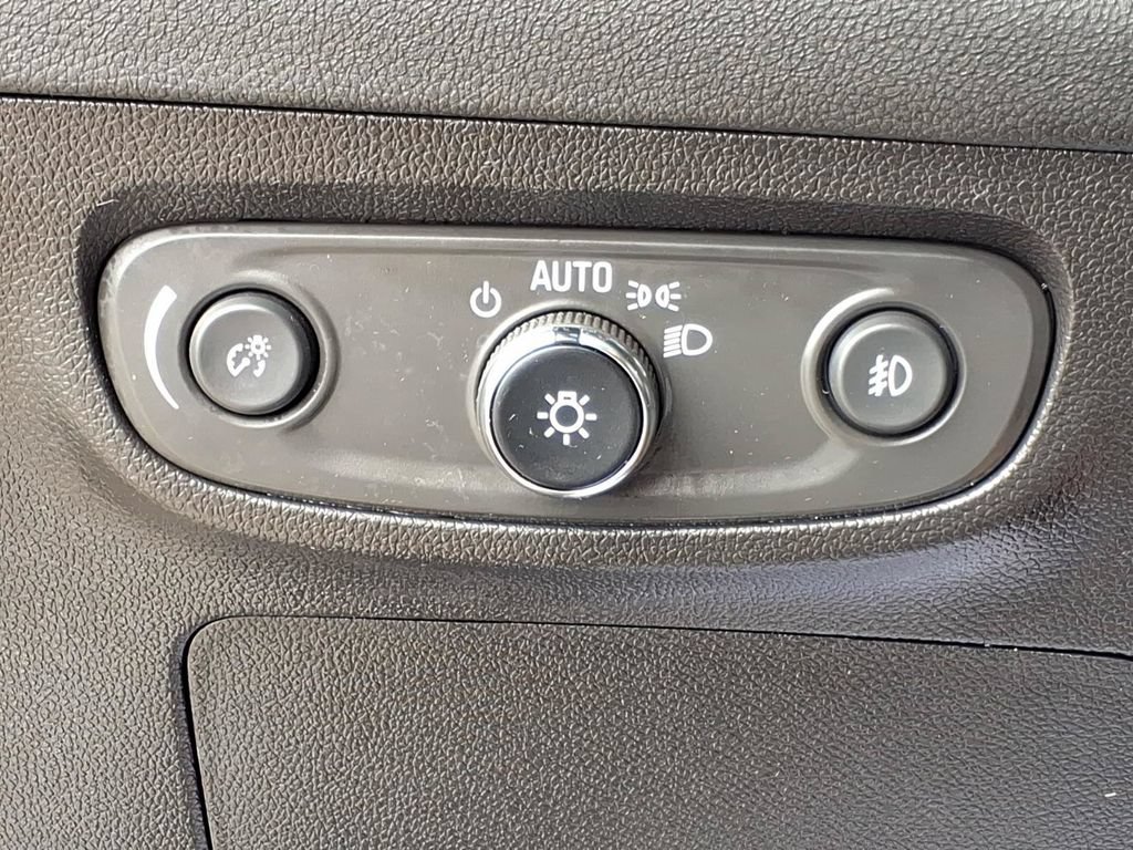 Used 2023 Buick Encore GX Essence w/ Advanced Technology Package FWD image 14